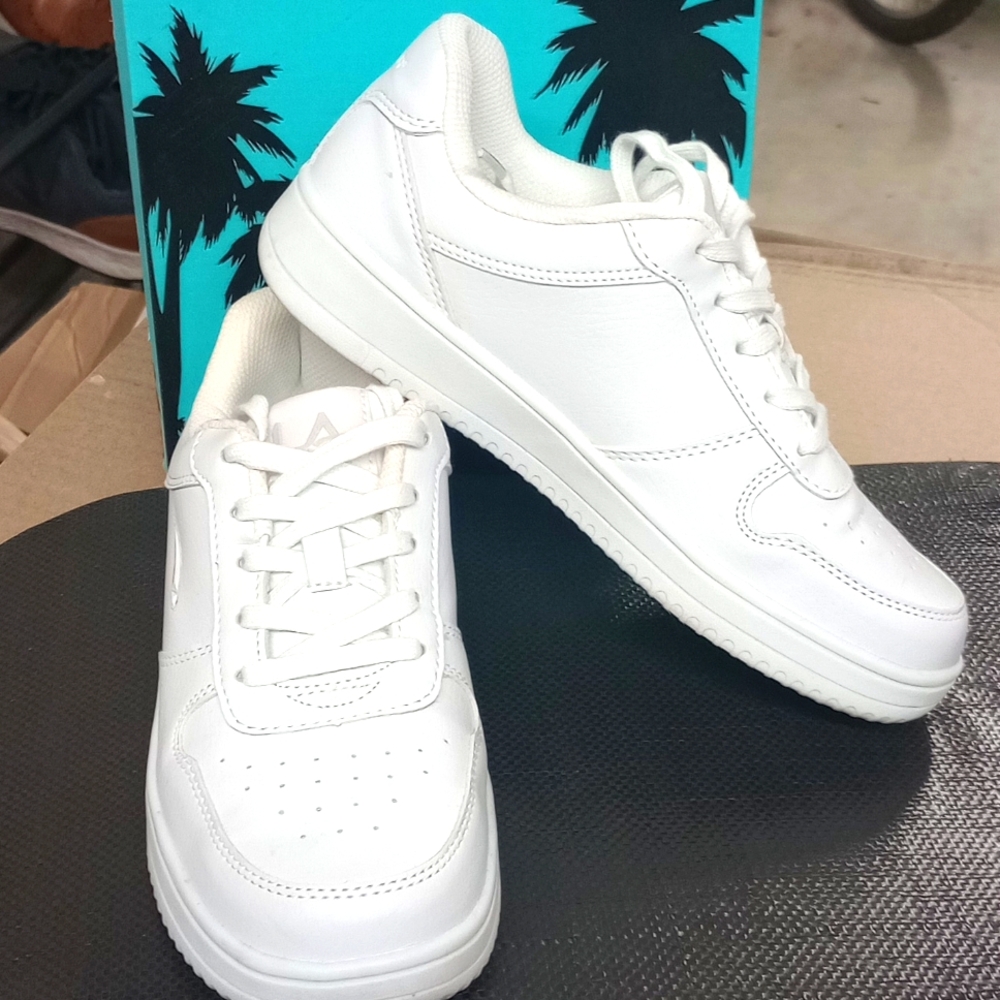 Retro L.A. Gear Tennis Shoes